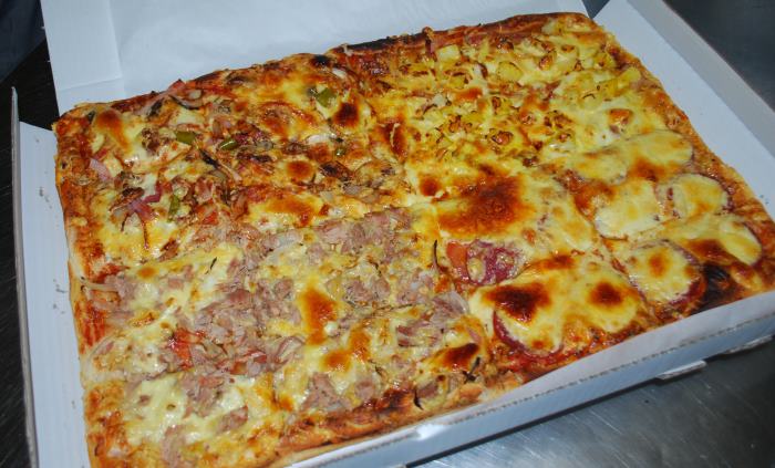 Familienpizza — Rezepte Suchen